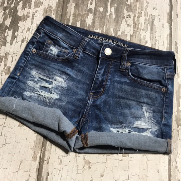 American Eagle Outfitters Pants - 🌻 American eagle midi shorts